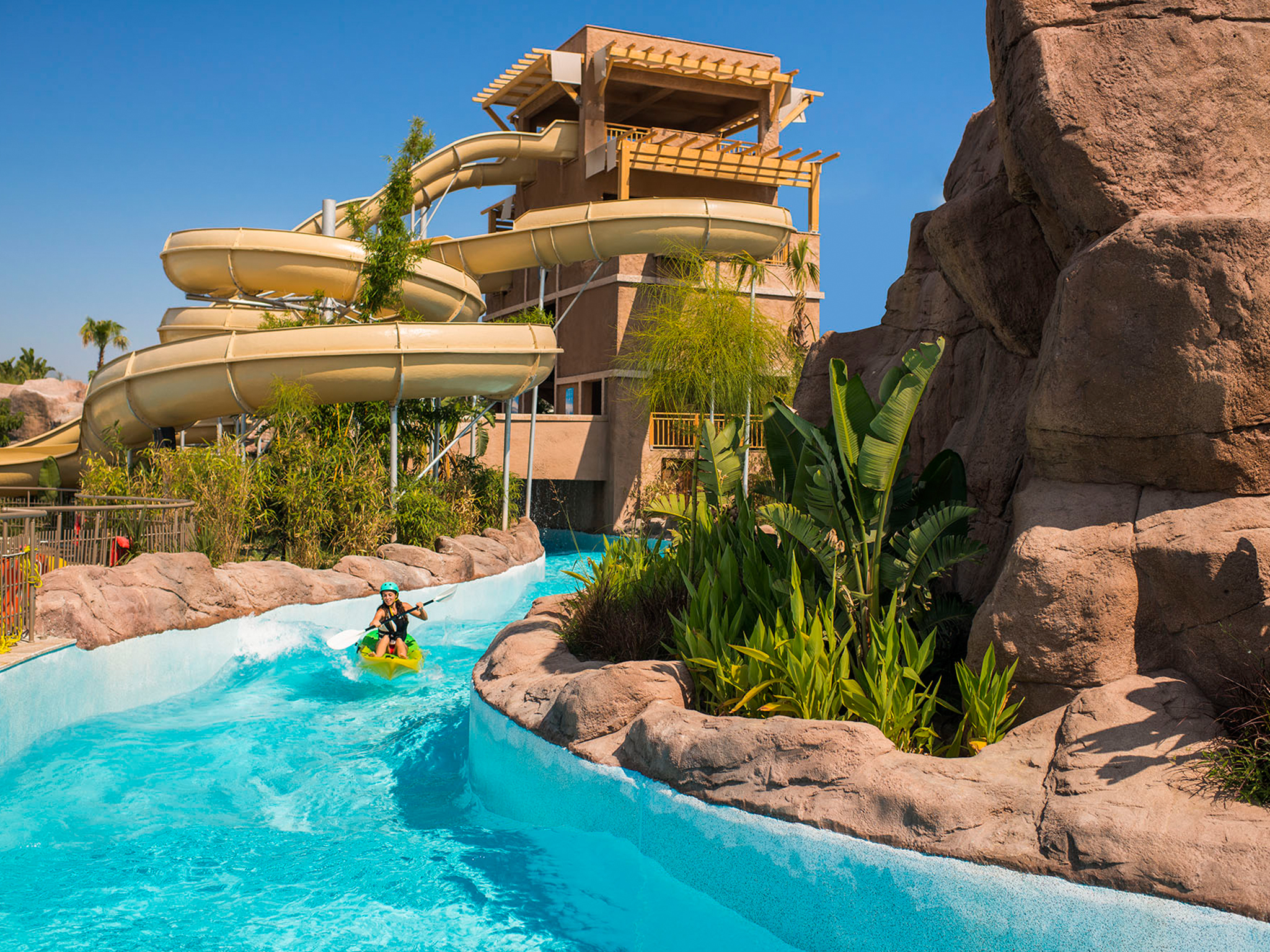 Дети отдыхают бесплатно в Regnum Carya Golf! 