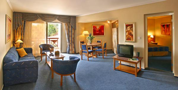 GRAND SUITE
