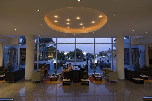 Stademos Hotels2-The Lobby Lounge