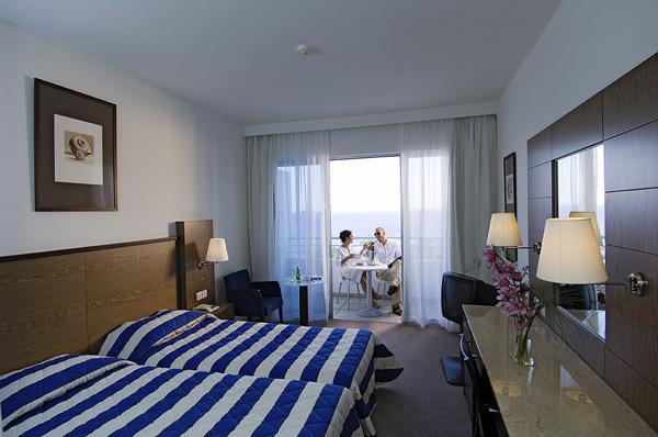 Stademos HotelsDeluxe Bedroom With Sea View