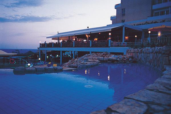 Stademos HotelsLagoon Pool Bar