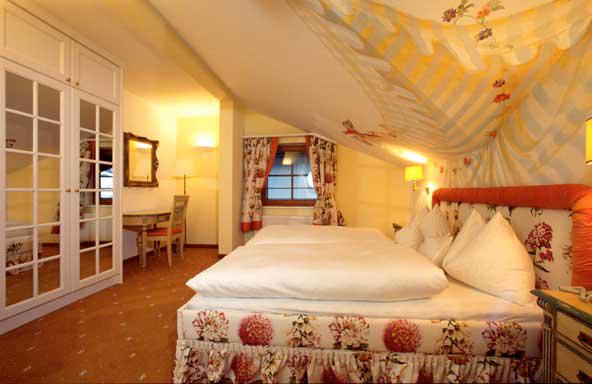 Honeymoon suite