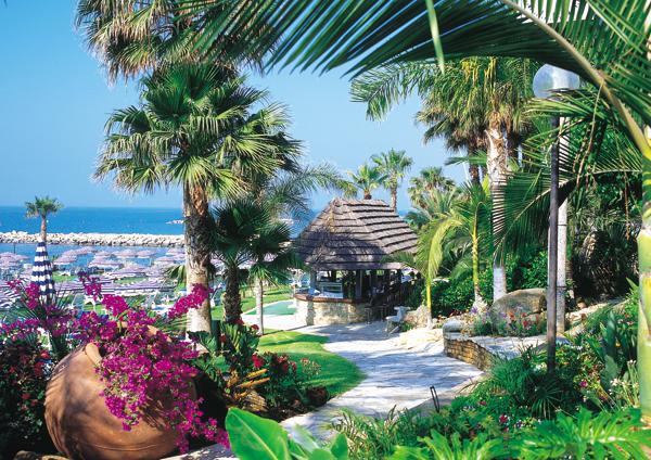 The Leading Hotels of the World Amathus HotelsHelios Beach & Pool Bar