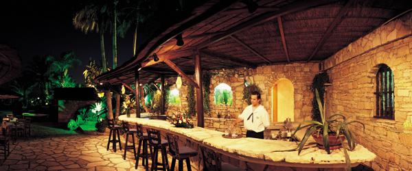 The Leading Hotels of the World Amathus HotelsPetrino Bar