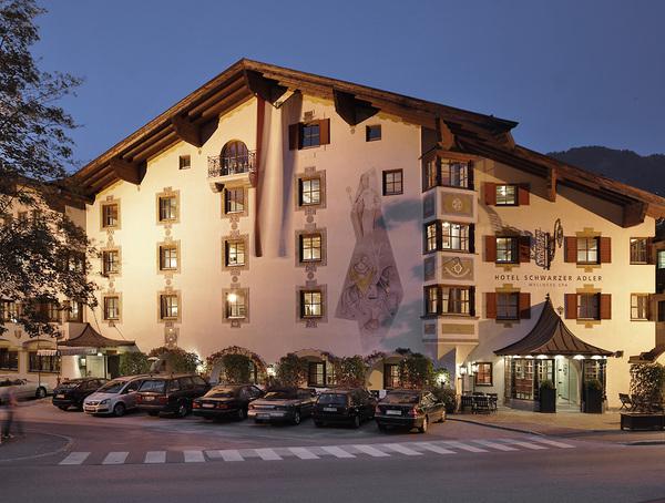 Hotel Schwarzer Adler facade
