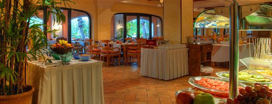 Sol Meliá Hotels & ResortsLos Arcos Restaurant Buffet