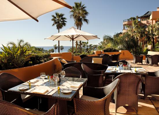 The Leading Hotels of the World Kempinski HotelsLa Veranda Bar