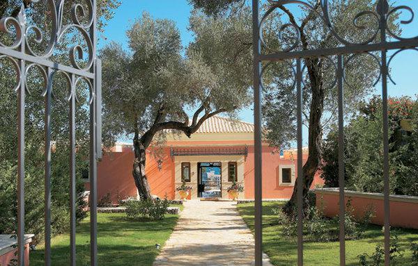 Great Hotels of the WorldGrecotel Hotels & ResortsPalazzo Imperiale- Impressive Entrance