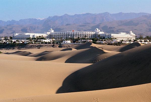 Riu Hotels & Resorts
