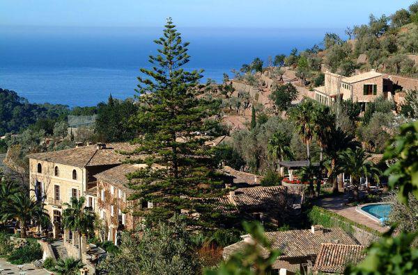 Small Luxury Hotels of the WorldOrient-Express Hotels, Trains & Cruises