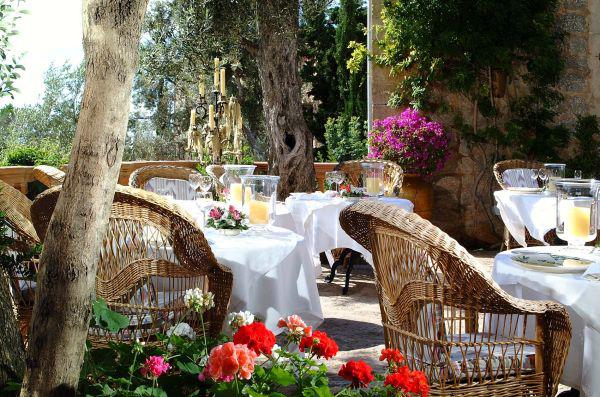 Small Luxury Hotels of the WorldOrient-Express Hotels, Trains & Cruises
