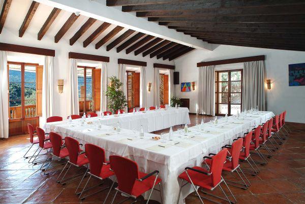 Small Luxury Hotels of the WorldOrient-Express Hotels, Trains & Cruises