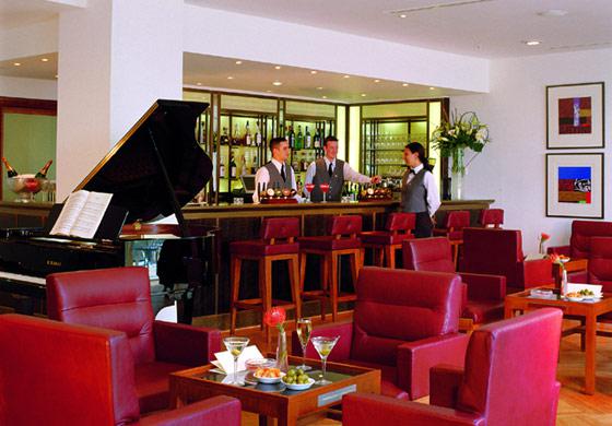 The Leading Hotels of the World Rocco Forte HotelsRiver-Restaurant