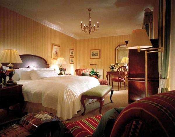 Hotel-bedroom