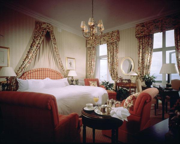 Ocean-view-bedroom